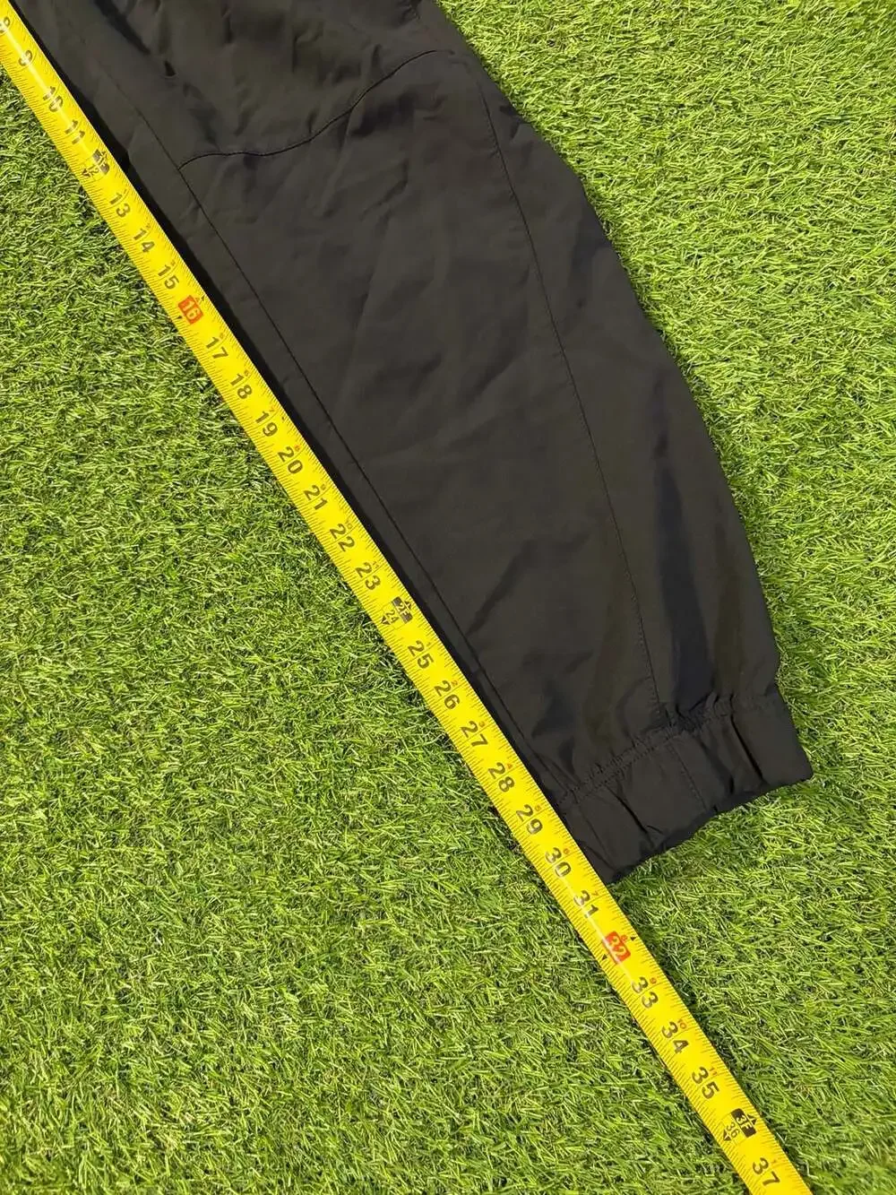 Reebok Men's Black Athletic Woven Jogger Track Pants
